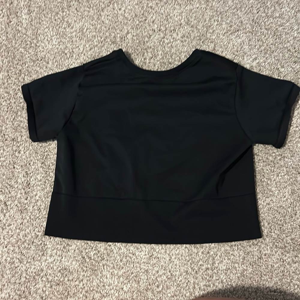Black Offline by Aerie cropped athletic shirt